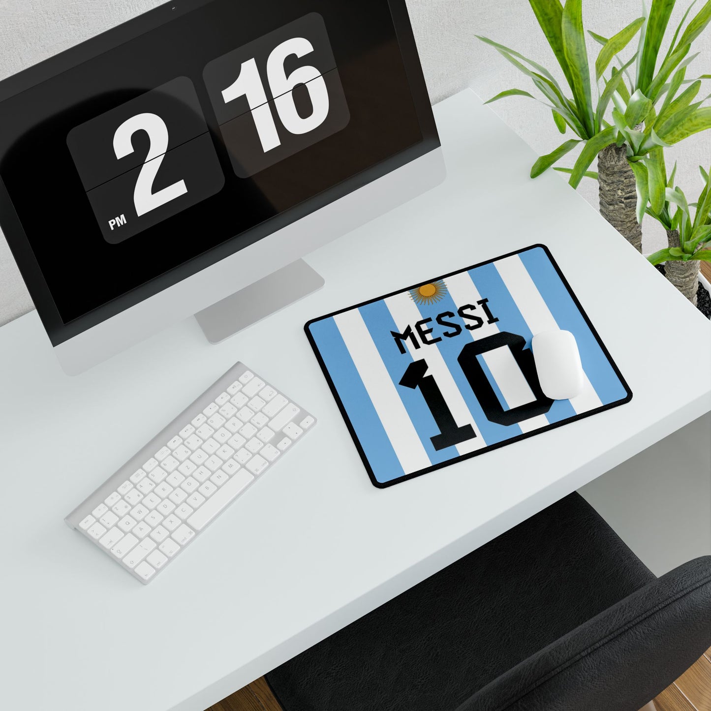 LM10 Argentina Desk Mat Mouse Pad, Football Soccer Gift for Fans, Non-Slip Gaming Mat, Sports Desk Accessory, Soccer Player Office
